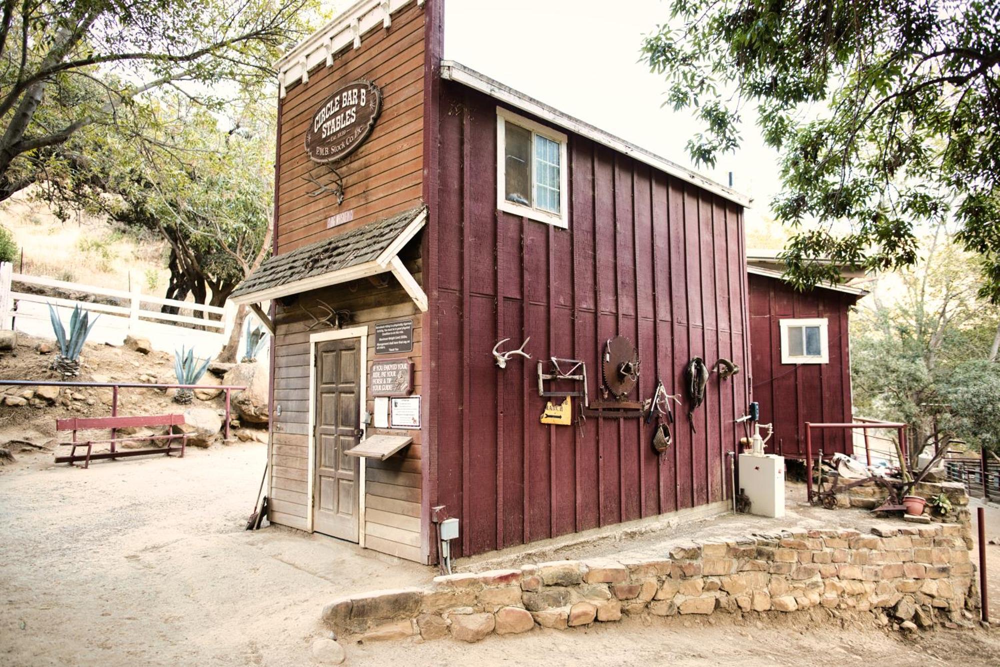 Hotel Circle Bar B Guest Ranch Capitan Exterior foto